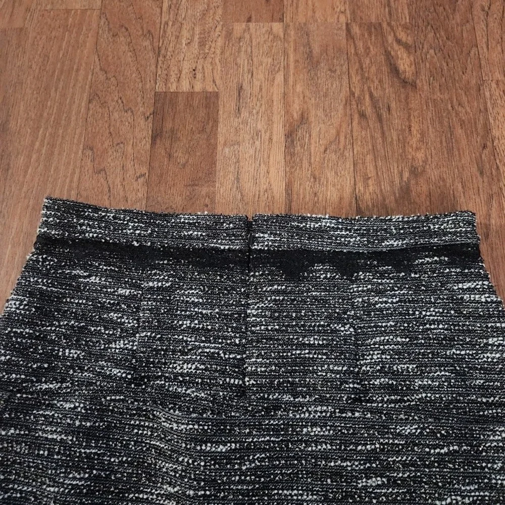 Ann Taylor Womens XS Black White Tweed Pencil Skirt Lace Trim Lined Stretch 681